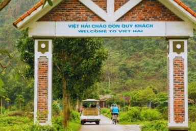 Lan Ha bay - Viet Hai village - Van Boi floating village (B, L, D)